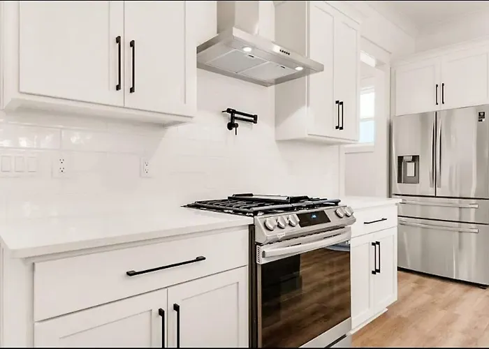 Luxury Family On Bay W/ Pool 2 Miles To Beach Villa Pensacola